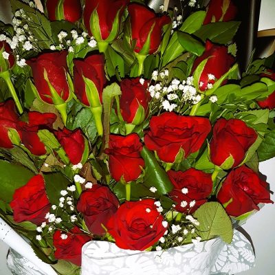 Add Additional Roses To Bouquet