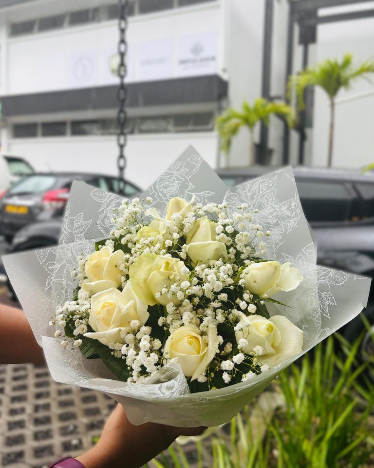 Classic White Roses Bouquet2
